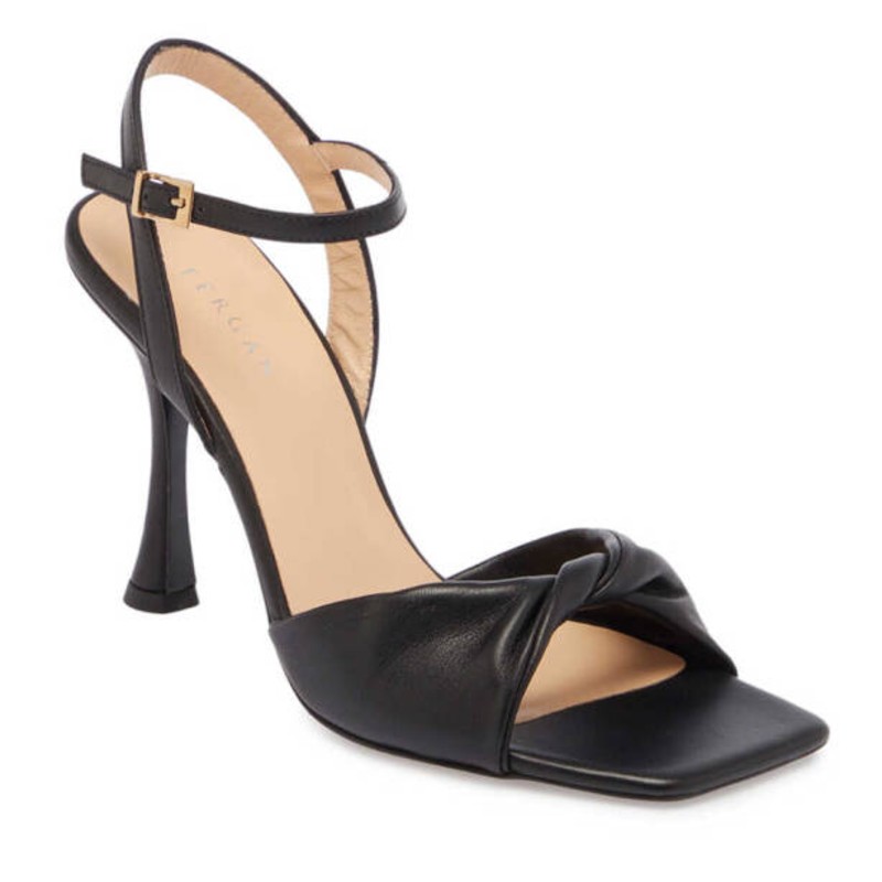 Siyah Rugan Deri Topuklu